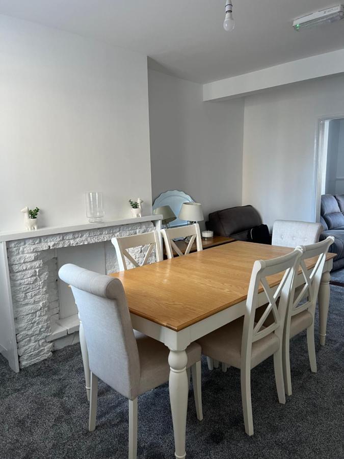 Crown Road Apartment Sittingbourne Eksteriør billede